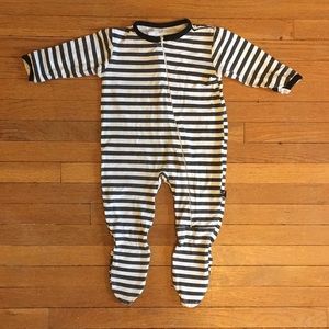 Peregrine kidswear 3-6 month striped footed sleep